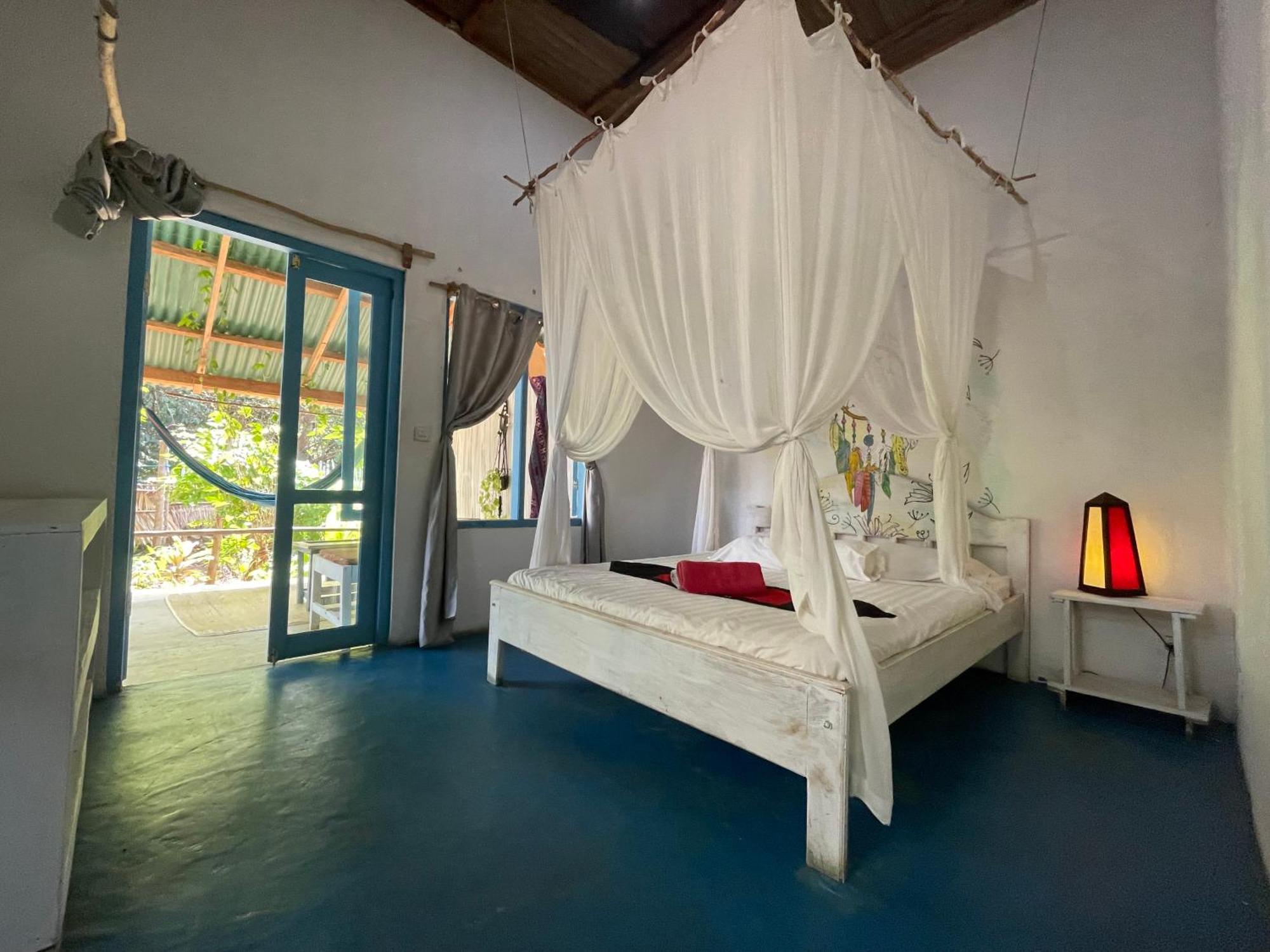 Blu Oceano B&B, Italian Restaurant Nembrala Ngoại thất bức ảnh